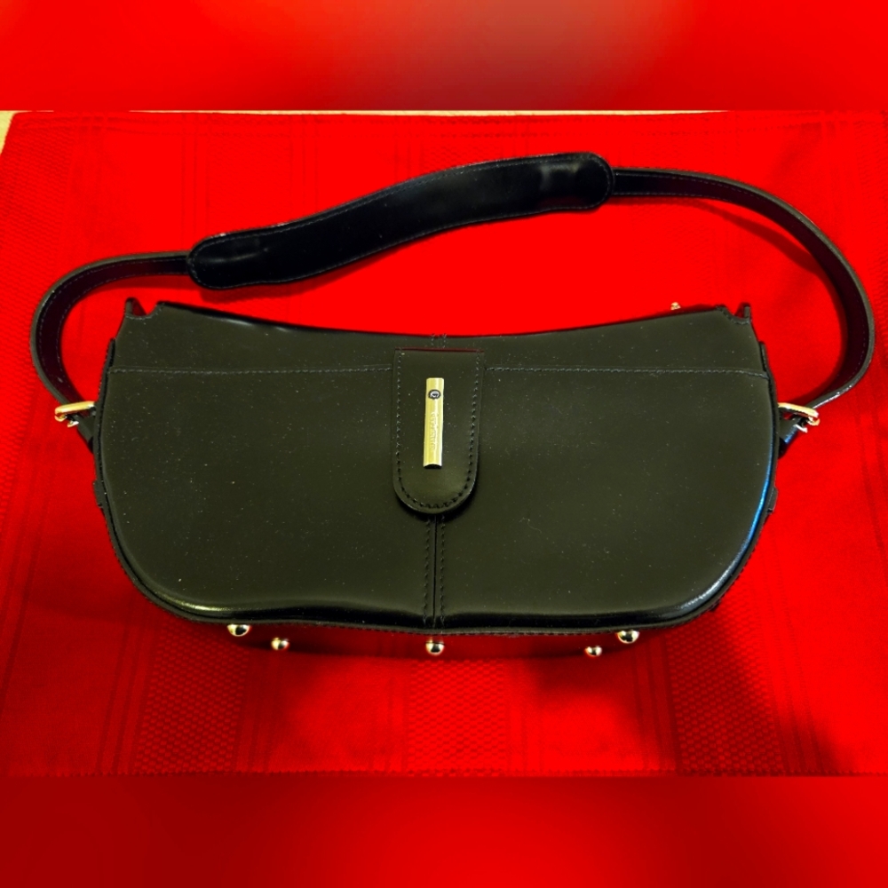 Guy Laroche Elegant Black Shoulder Bag